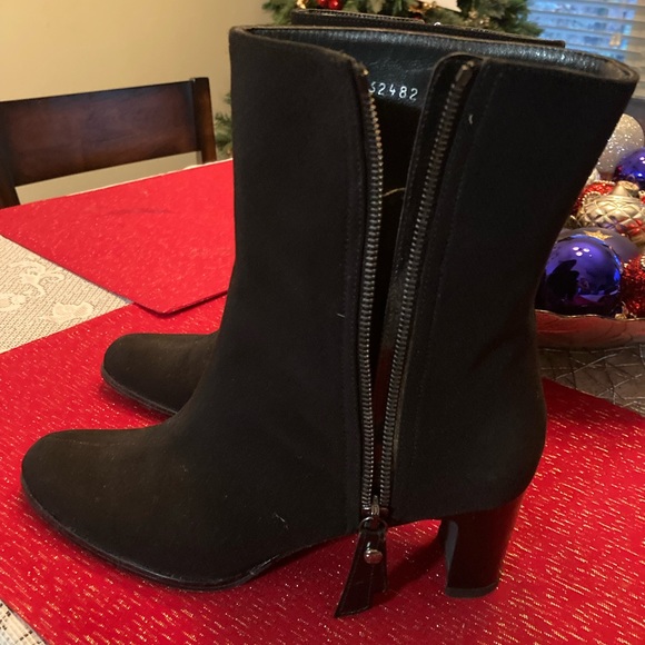Black Womens boots size 7 M Stuart Weitzman perfect for dress, 2 inch heel - Picture 2 of 13
